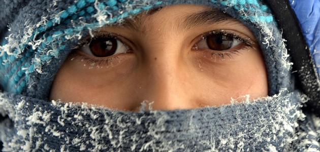 Soğuk hava yüz felci riskini artırıyor