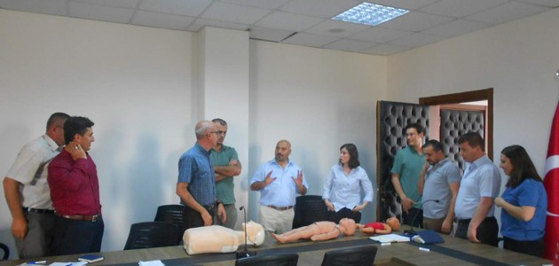 Konya AFAD personeline uygulamalı ilk yardım eğitimi