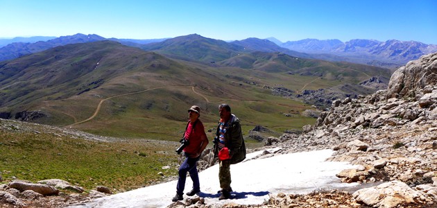 Dağcılar 2 bin 587 metre rakımlı dağa tırmandı