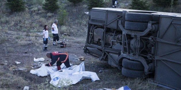 Ankara-Konya karayolunda kaza: 4 ölü, 18 yaralı