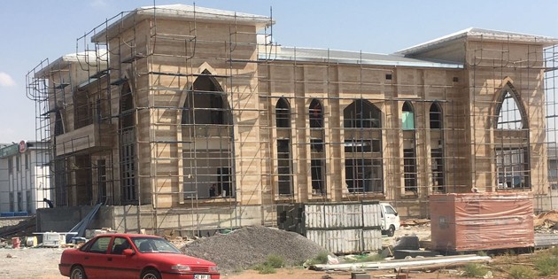 Cihanbeyli’de Oba Beyler Konağı inşaatı sürüyor