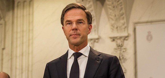 Hollanda’da hükümeti kurma görevi Rutte’a verildi