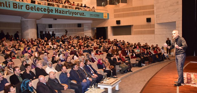 Şehir Konferanslarında “Hikayelerle Anadolu İrfanı” anlatıldı