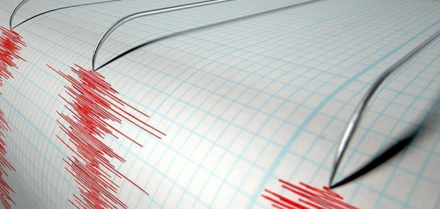 Endonezya’da 7,3 büyüklüğünde deprem