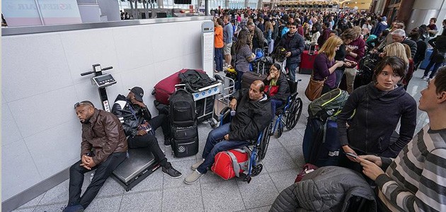 ABD’de binlerce yolcu havalimanında mahsur kaldı