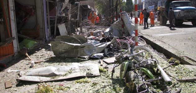 Afganistan’da bomba yüklü araçla saldırı: 15 ölü