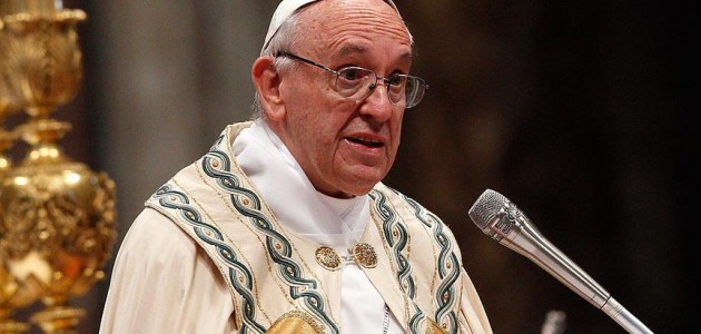 Papadan piskoposlara ’Firavun gibi yaşamayın’ uyarısı