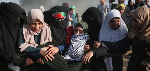 İsrail askerleri Gazze sınırında 206 Filistinliyi yaraladı
