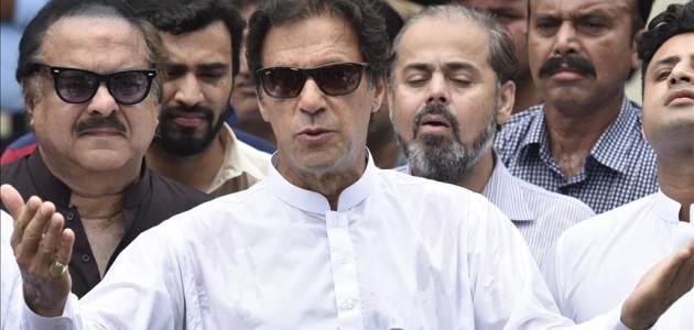 Pakistan’da başbakan seçilen İmran Han’dan ilk mesaj