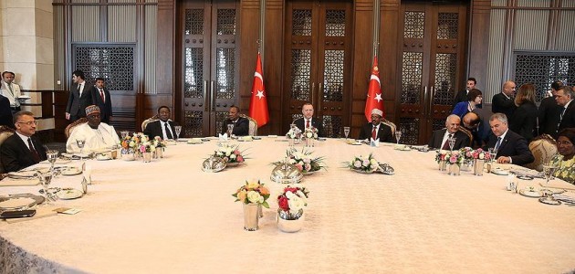 Erdoğan’dan yabancı devlet temsilcileri onuruna yemek