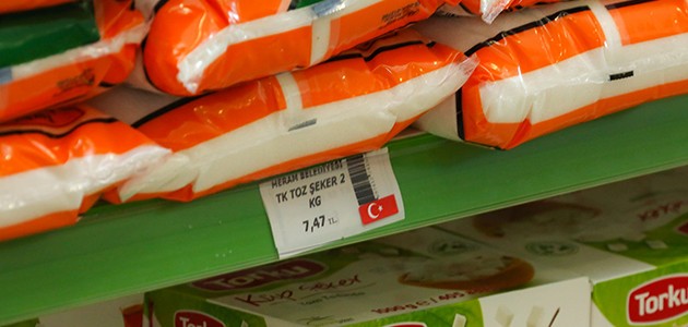 Meram’da Türk bayraklı ürünler kampanyası!