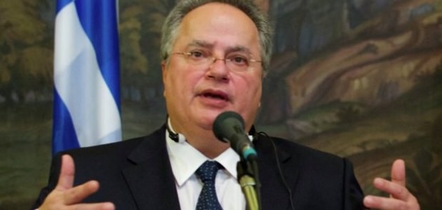 Yunanistan Dışişleri Bakanı Kocias istifa etti