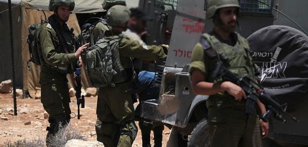 İsrail güçleri Batı Şeria’da 40 Filistinliyi gözaltına aldı