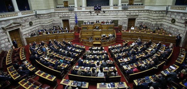 Yunanistan’da 8 yıl aradan sonra hazırlanan ilk bütçe onaylandı