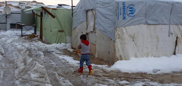 Katar’dan Arsal’daki Suriyeli mültecilere yardım