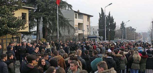 Makedonya’nın FETÖ iltisaklı gazeteye destek vermesine karşı protesto