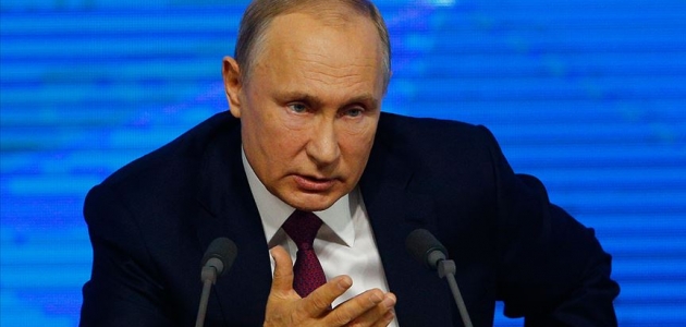 Putin ’sahte haber’ yasasını onayladı