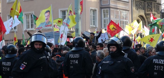 Almanya’da PKK yandaşları devlet radyo televizyonunu işgale kalkıştı