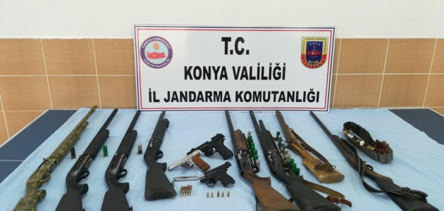 Konya’da ruhsatsız silah satıcılarına operasyon