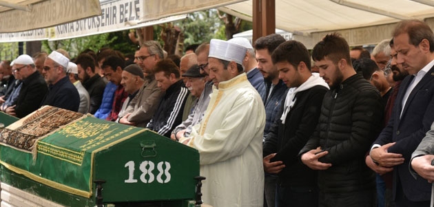 Cinayete kurban giden Ali Zeybek’in cenazesi toprağa verildi