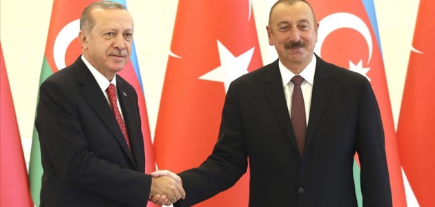 Cumhurbaşkanı Erdoğan Aliyev’i kutladı