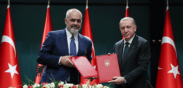Erdoğan: FETÖ'nün Türkiye-Arnavutluk ilişkilerini zehirlemesine izin vermeyeceğiz    