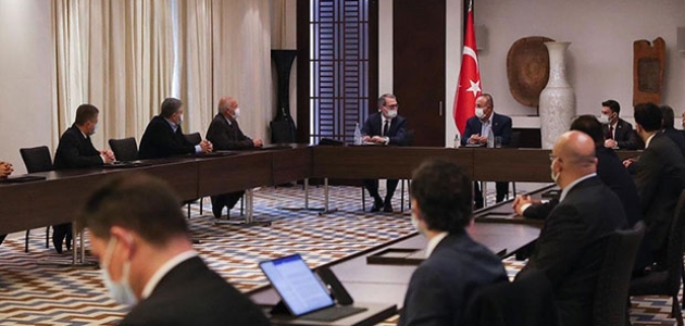 Dışişleri Bakanı Çavuşoğlu, Tacikistan’da Türk iş insanları ile bir araya geldi