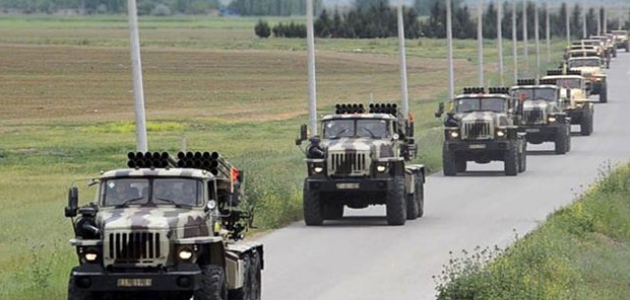  Azerbaycan ordusu 15 bin askerle tatbikata başladı