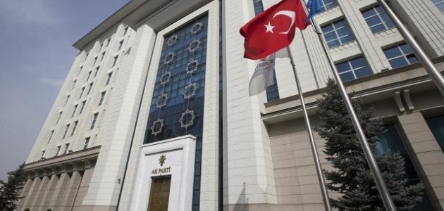  AK Parti 'Siyasi Partiler Kanunu ve Seçim Yasası' taslağını MHP'ye sundu