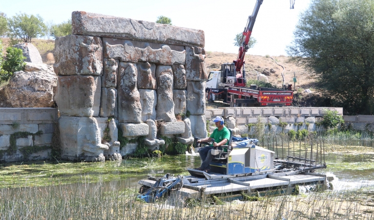 Beyşehir'de tarihi mekanlar ile göl kıyılarında temizlik seferberliği
