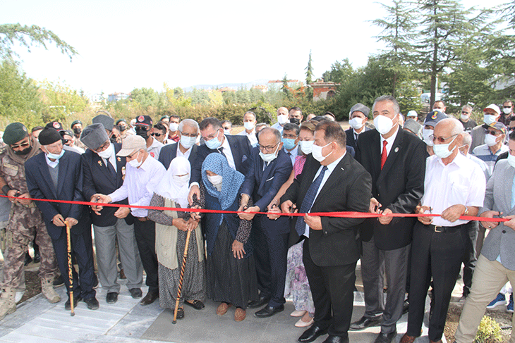 Beyşehir’de Şehitler ve Gaziler Parkı açıldı