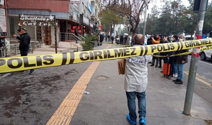 Diyarbakır’da adliye çıkışı arazi kavgası: 1 ölü, 3 yaralı