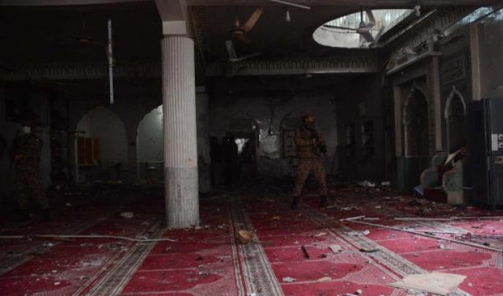 Pakistan'da Şiilere ait camiye düzenlenen intihar saldırısını DEAŞ üstlendi
