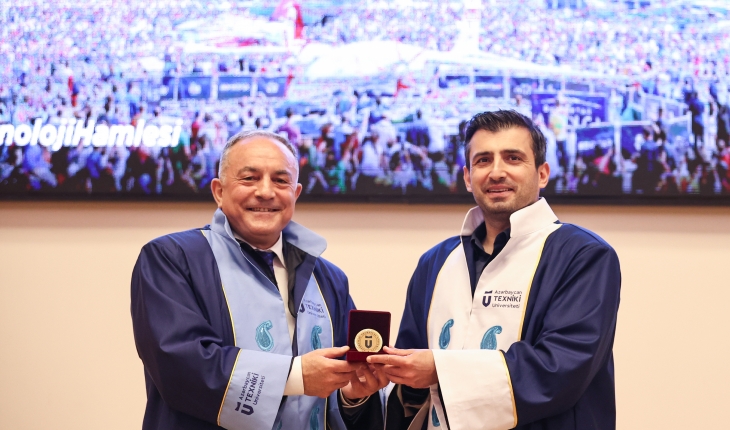 Selçuk Bayraktar'a fahri doktora unvanı