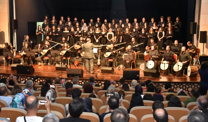 Türk Halk Müziği Konseri “Aşina”ya büyük ilgi 