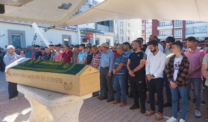 Konya'daki kazada ölen Ayşenur Boncuk'un cenazesi defnedildi