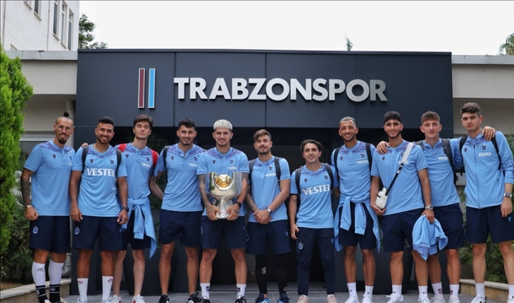 Turkcell Süper Kupa'yı kazanan Trabzonspor kente geldi