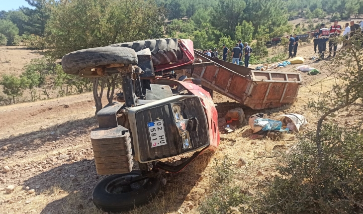 Adıyaman'da traktör devrildi, 1 kişi öldü, 8 kişi yaralandı