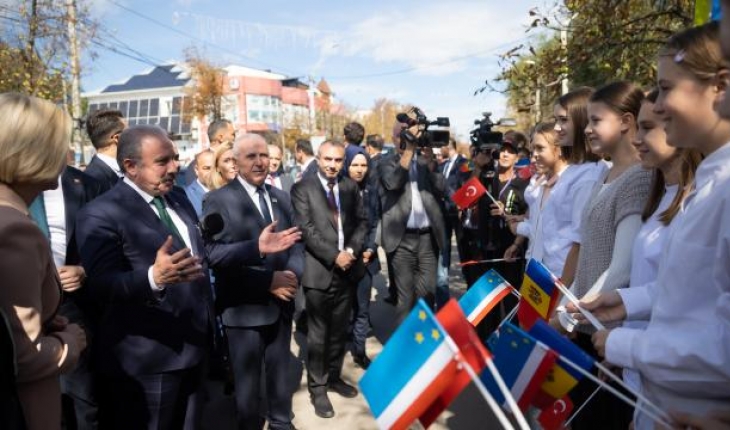 TBMM Başkanı Şentop Gagavuzya’da coşkuyla karşılandı