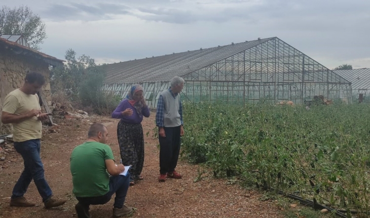 Antalya’da dolu ve fırtınadan etkilenen tarım alanlarında hasar tespiti yapılıyor