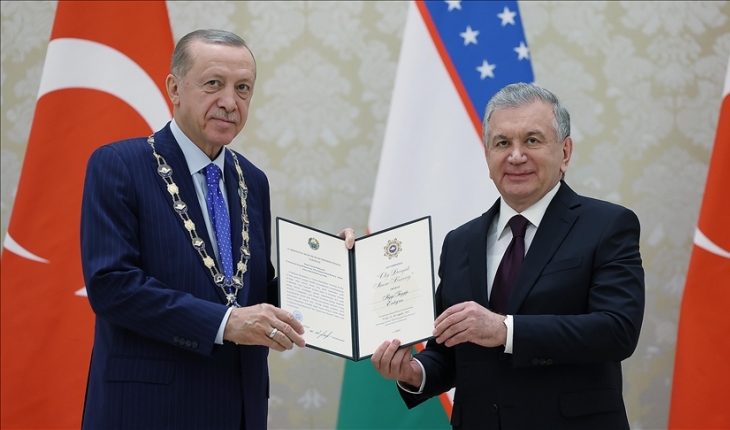 Erdoğan'a Özbekistan'da Yüksek Düzeyli İmam Buhari Nişanı takdim edildi