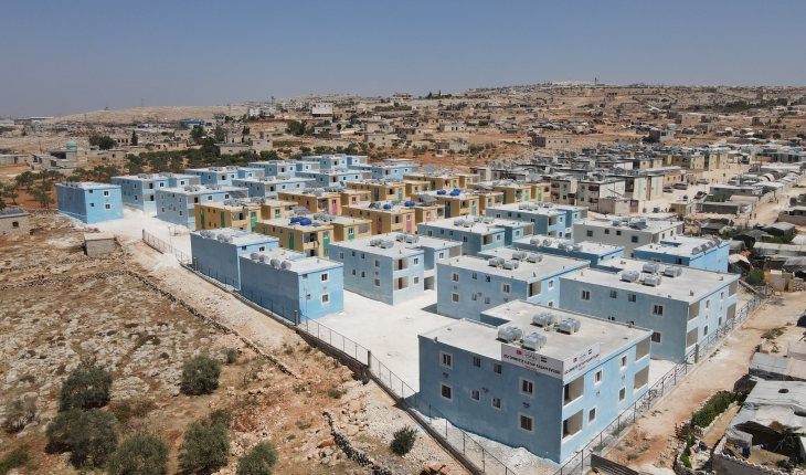 “Yaşam Evleri“ projesiyle İdlib’te 359 aile daha yuvasına kavuştu