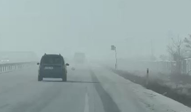 Konya - Aksaray yolunda kum fırtınasına dikkat!