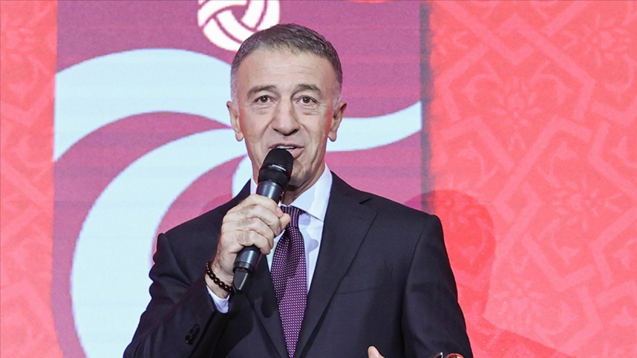Trabzonspor Kulübü Başkanı Ahmet Ağaoğlu, istifa etti
