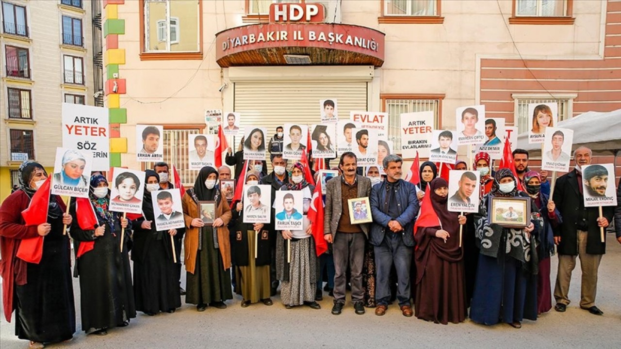 Diyarbakır annelerinden HDP’nin hesaplarındaki blokenin kaldırılmasına tepki