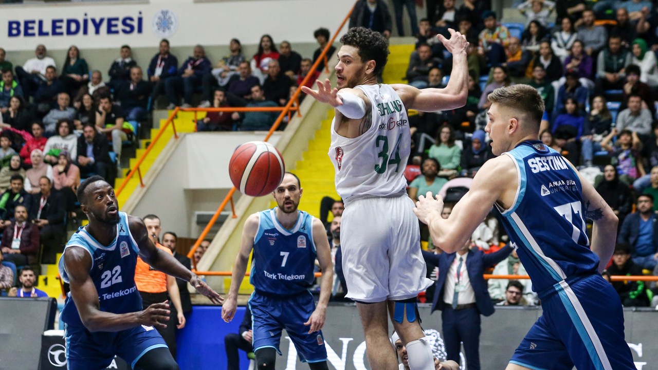 Konya Basketbol, Türk Telekom'a yenildi