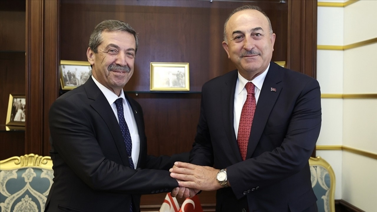 Dışişleri Bakanı Çavuşoğlu, KKTC’li mevkidaşı Ertuğruloğlu ile görüştü