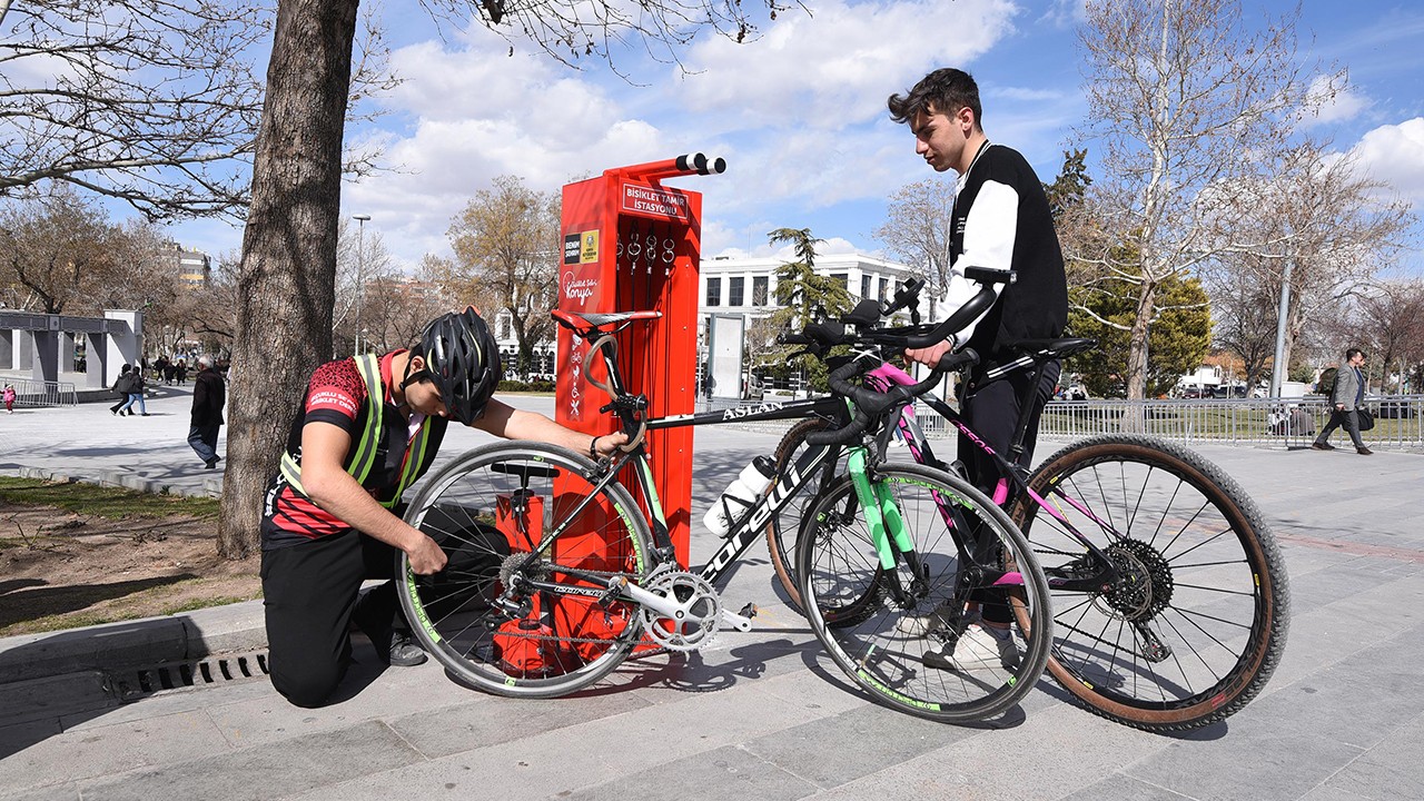 Konya Büyükşehir Bisiklet Tamir İstasyonu sayısını artırdı