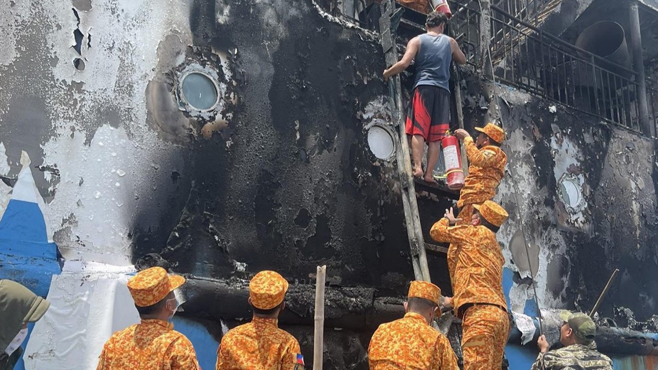 Seyir halindeki feribotta çıkan yangında 31 kişi öldü, 7 kişi kayıp
