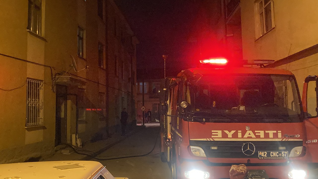 Konya'da eşiyle tartışan adam yaşadığı evi ateşe verdi 